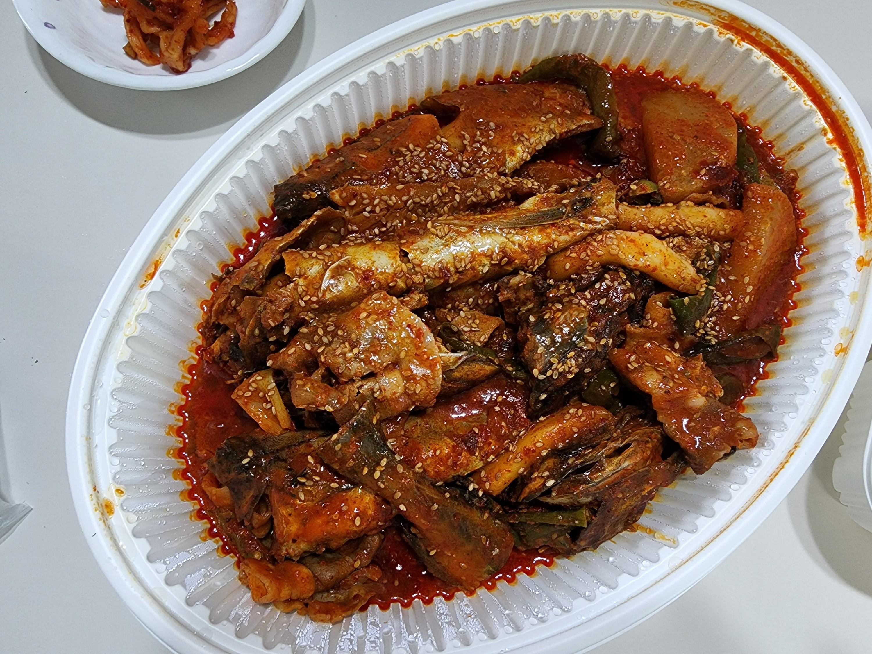 매콤명태조림 중