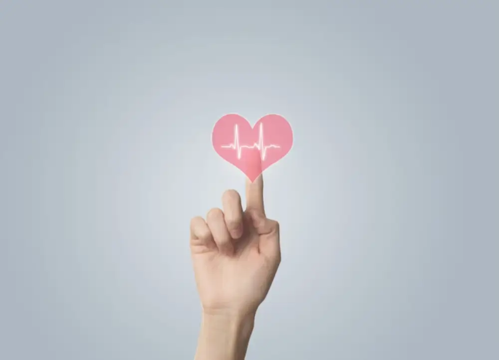 손끝에 하트 시그널