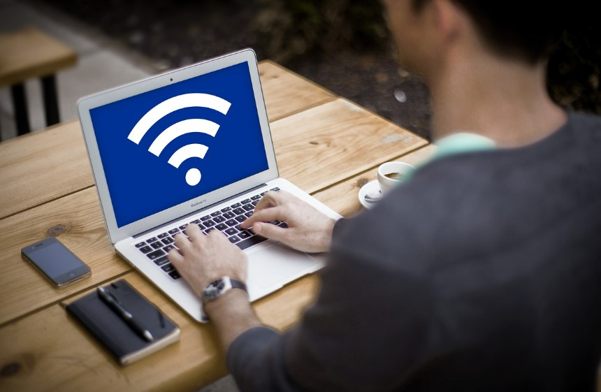 와이파이 신호 강하게 하는 법 완벽 가이드! 느린 인터넷 속도 올리는 실전 방법