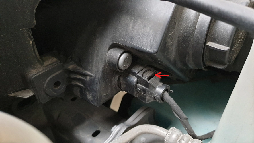 헤드라이트 잭 모습