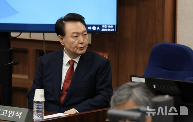 김형기 특전대대장 사람에게 충성하지 않는다