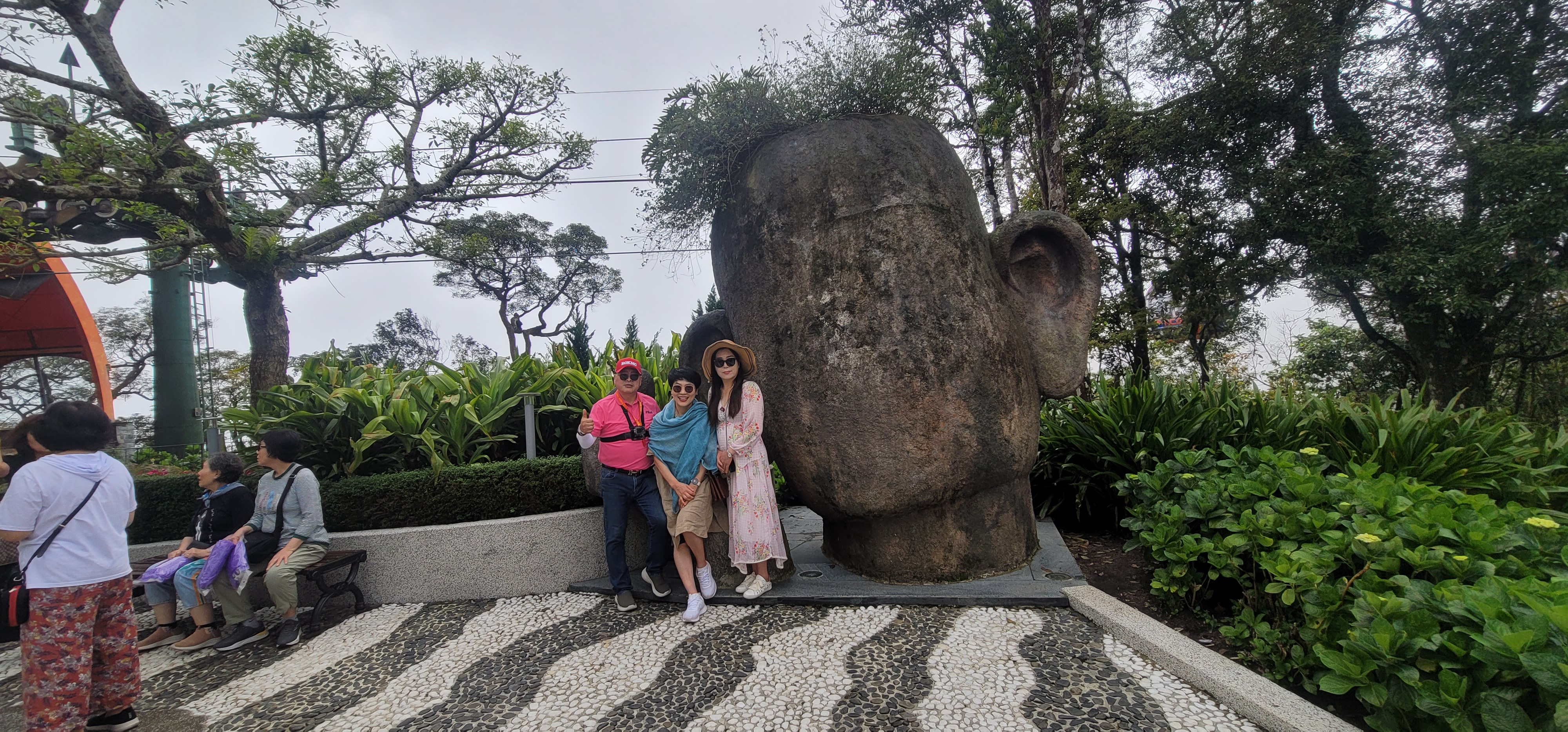 다낭추천여행지바나힐골든브릿지대성당