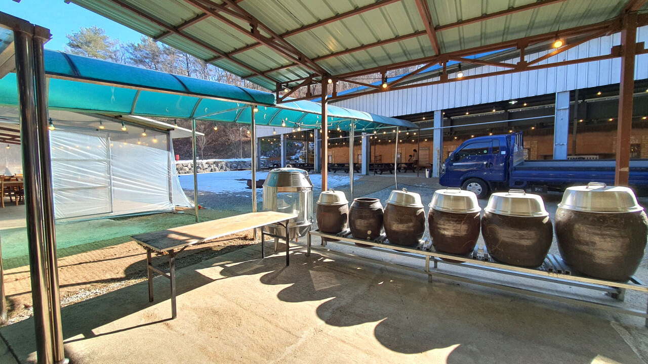 생생정보 2330회 스타의 고장 가수 박군의 경기도 양평군 맛집 양평솥뚜껑닭볶음탕과 양평메기수염축제 정보