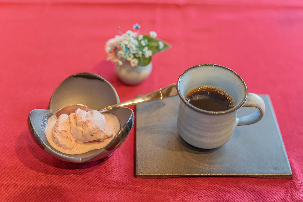 Fukuchi’s Premium Lunch: Local Food Served in Agano Pottery — original photograph 20