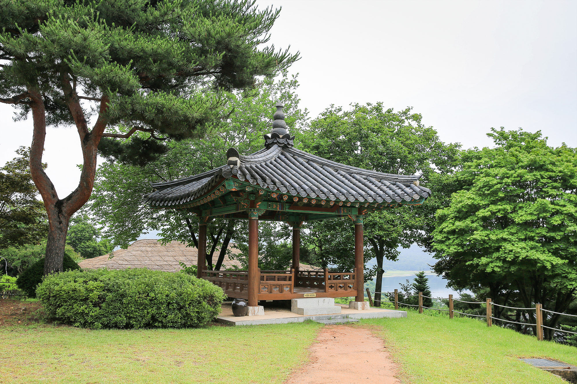 문의문화재단지