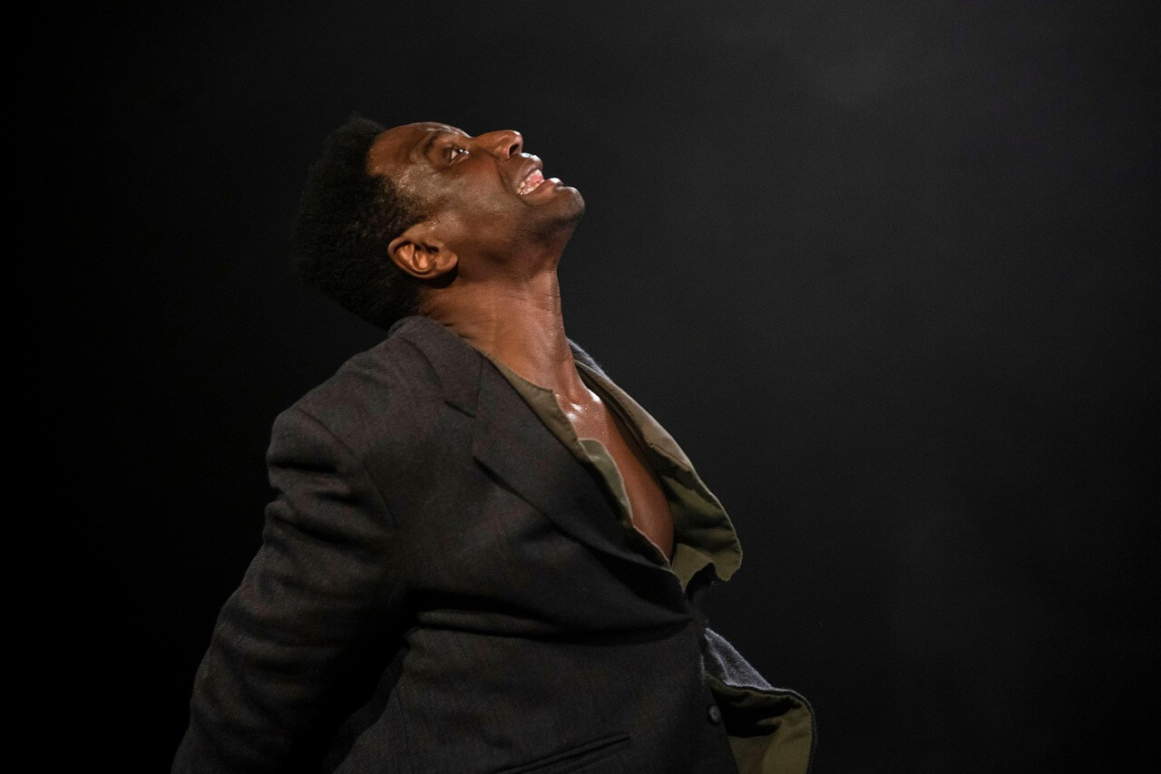 거룩한밤 데몬헌터스