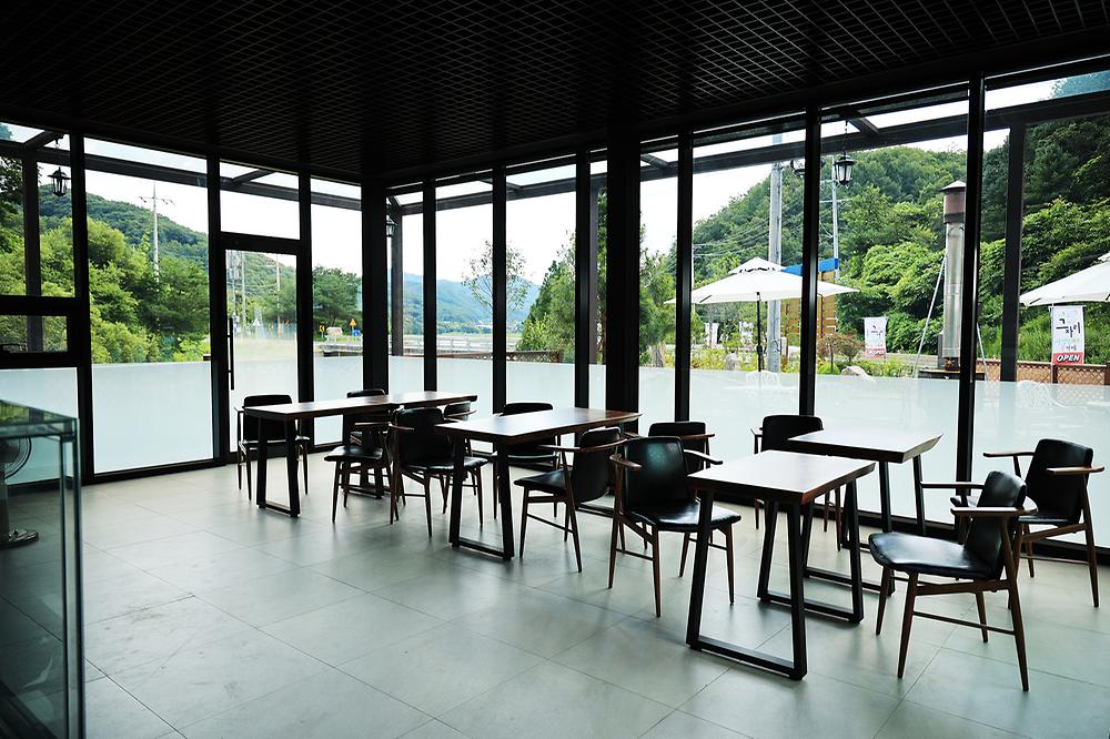 반려견과 함께, 그자리 야영장 소개