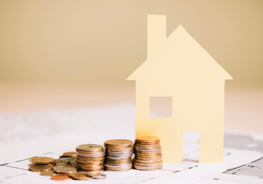 내 집 마련을 상징하는 열쇠와 집 모형, 청년 자산 형성 상징 이미지