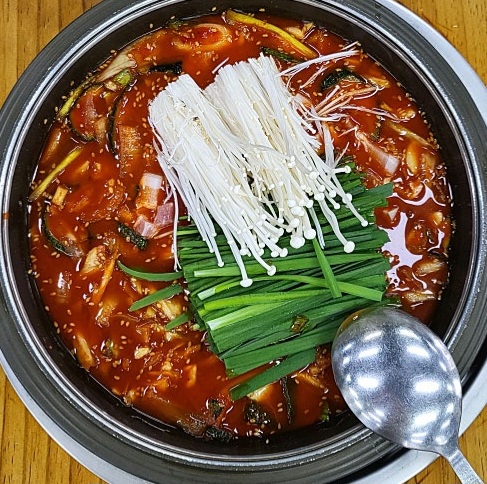 한국식 빨간 낙지