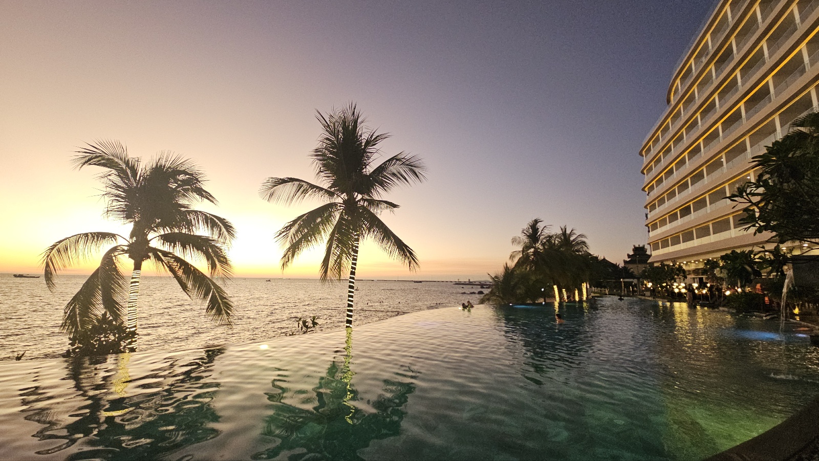 [25.3월] 푸꾸옥 #2-2&amp;#124;SEASHELLS 호텔 후기 (수영장/놀이방/헬스장)