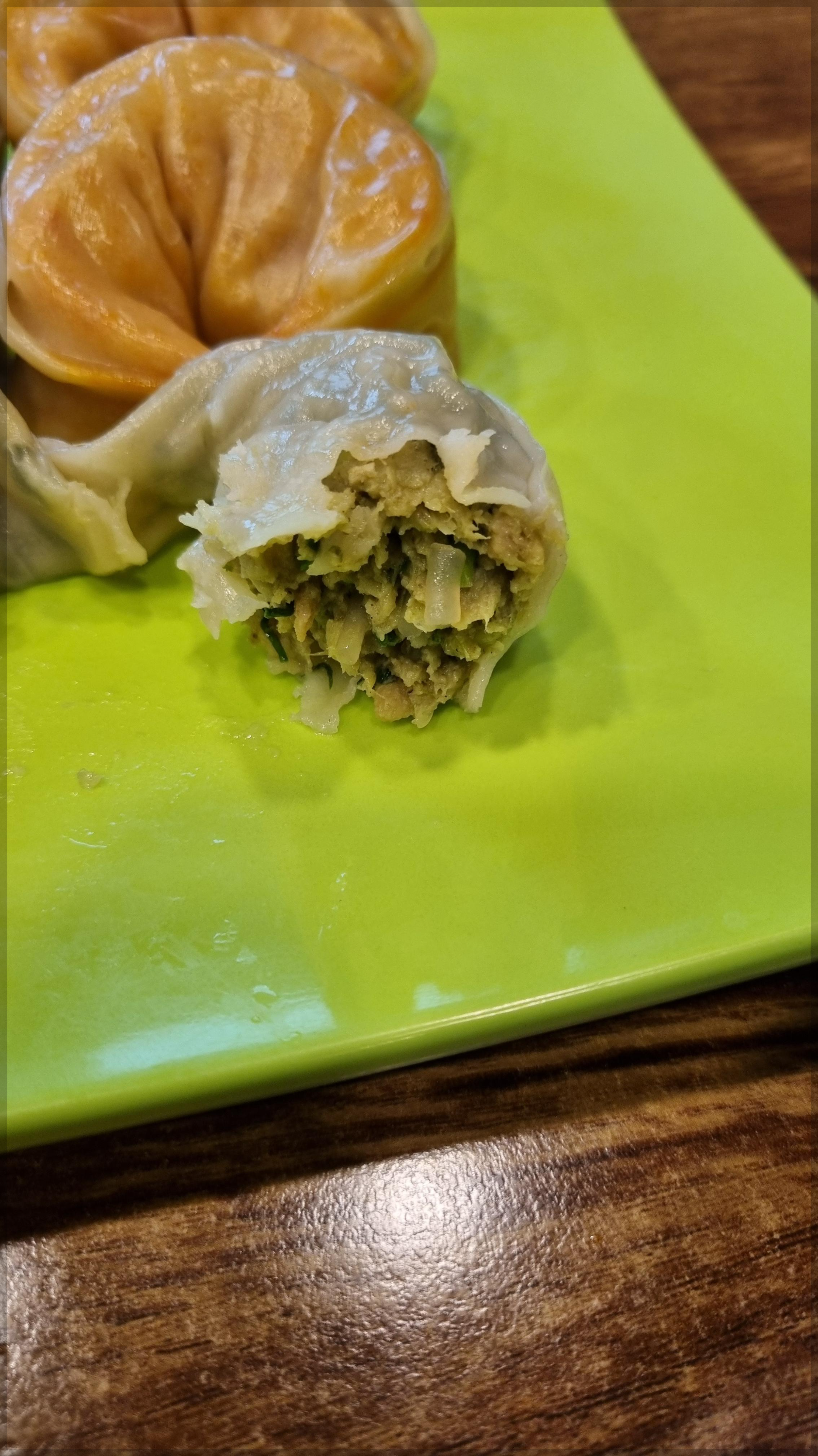 원순재 비빔국수 고기만두