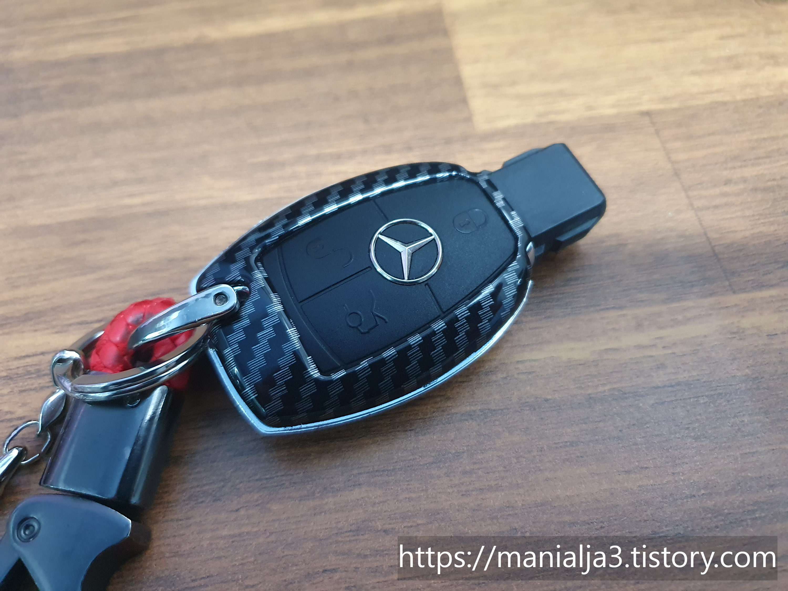 벤츠_키케이스_장착한_모습