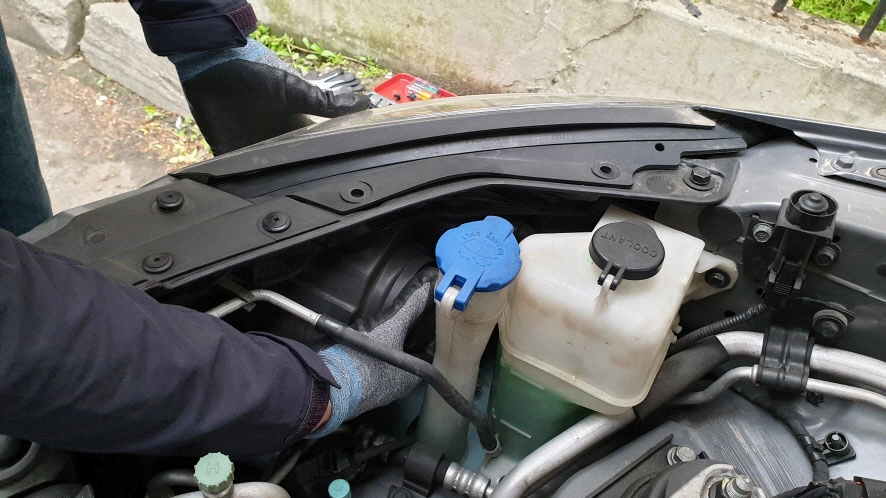 등화장치 본체 빼는 방법