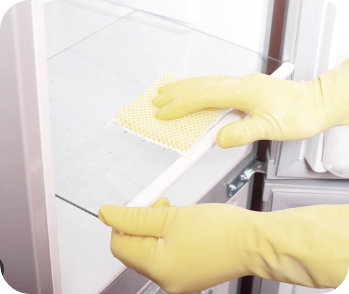 선방과 서랍을 분리, 내부 닦기