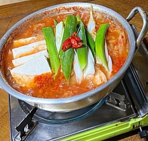 생생정보 진현할머니 김치찌개와 전 밥상