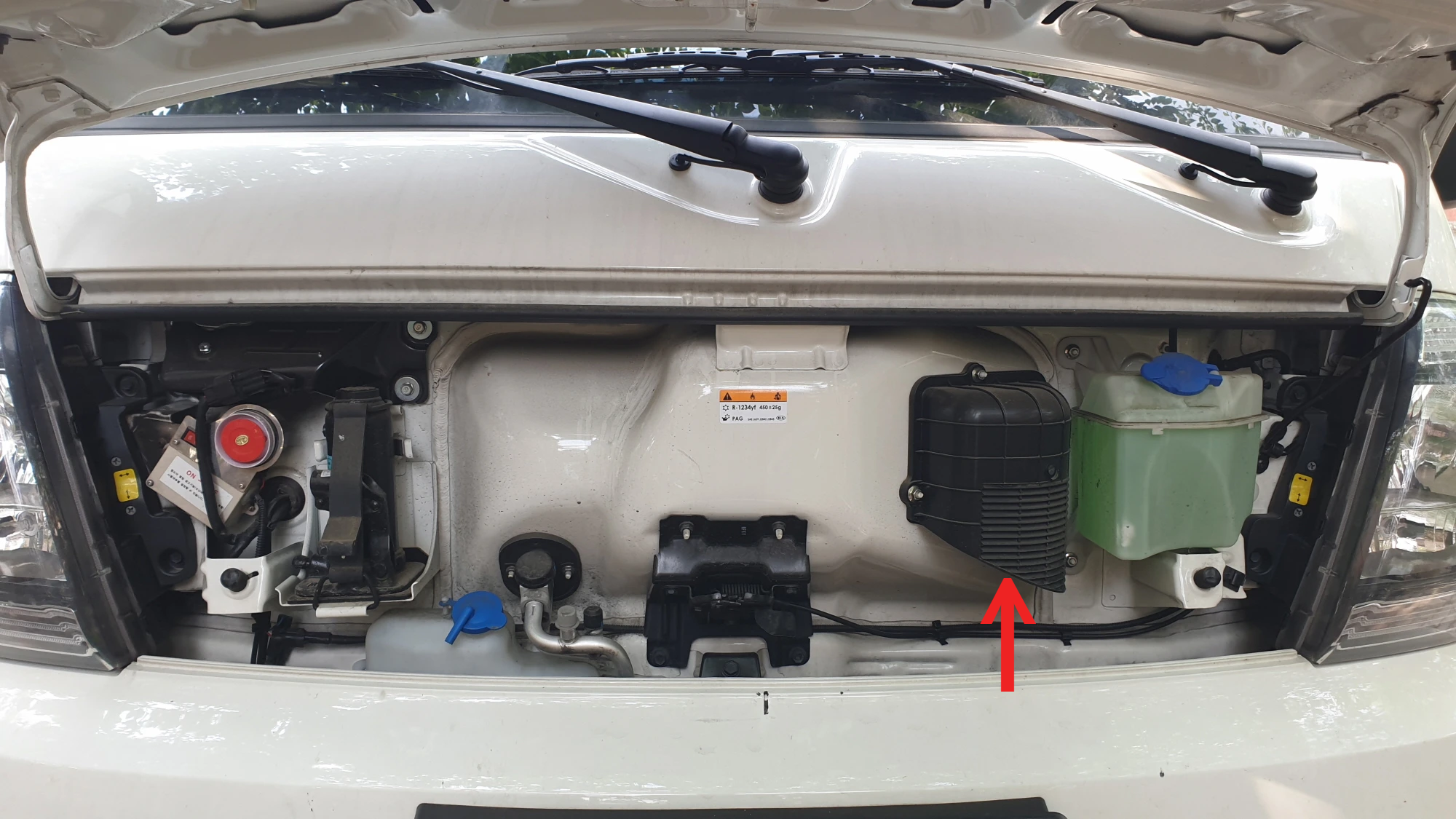 1톤 트럭 봉고 에어컨필터 위치