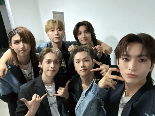 Xdinary Heroes Concert