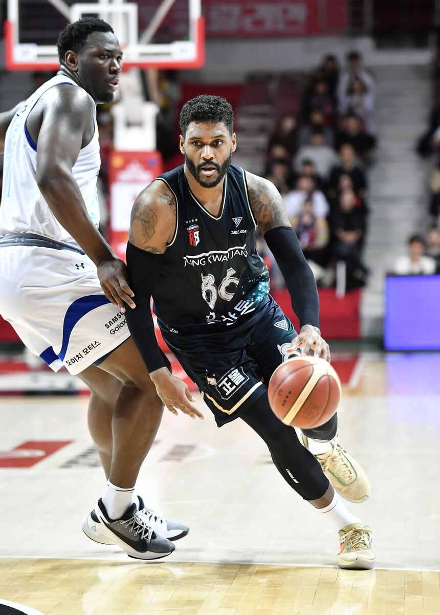 KBL 현대모비스, 정관장 제압! 6강 플레이오프 1차전 승리