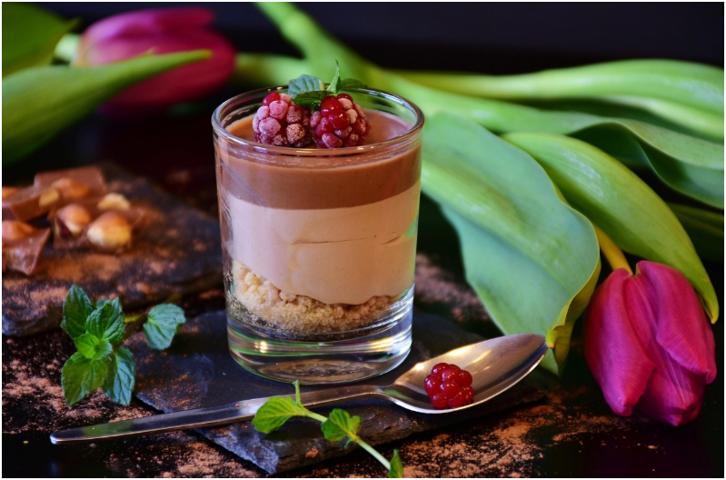 불 없이 만드는 부드러운 초콜릿 무스