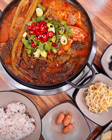 윤심이네 실비집 대표 메뉴