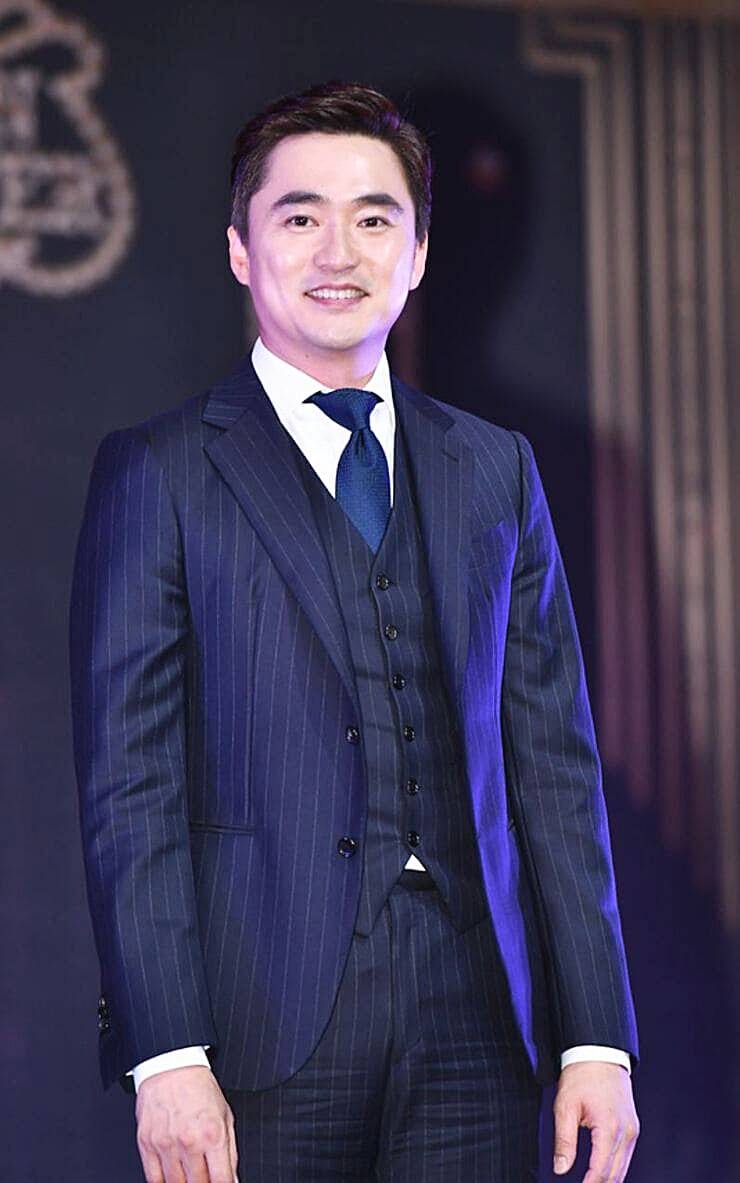 배우-김석훈