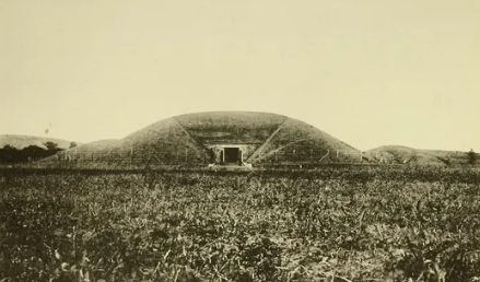 영양왕릉으로 추정되는 강서대묘 전경