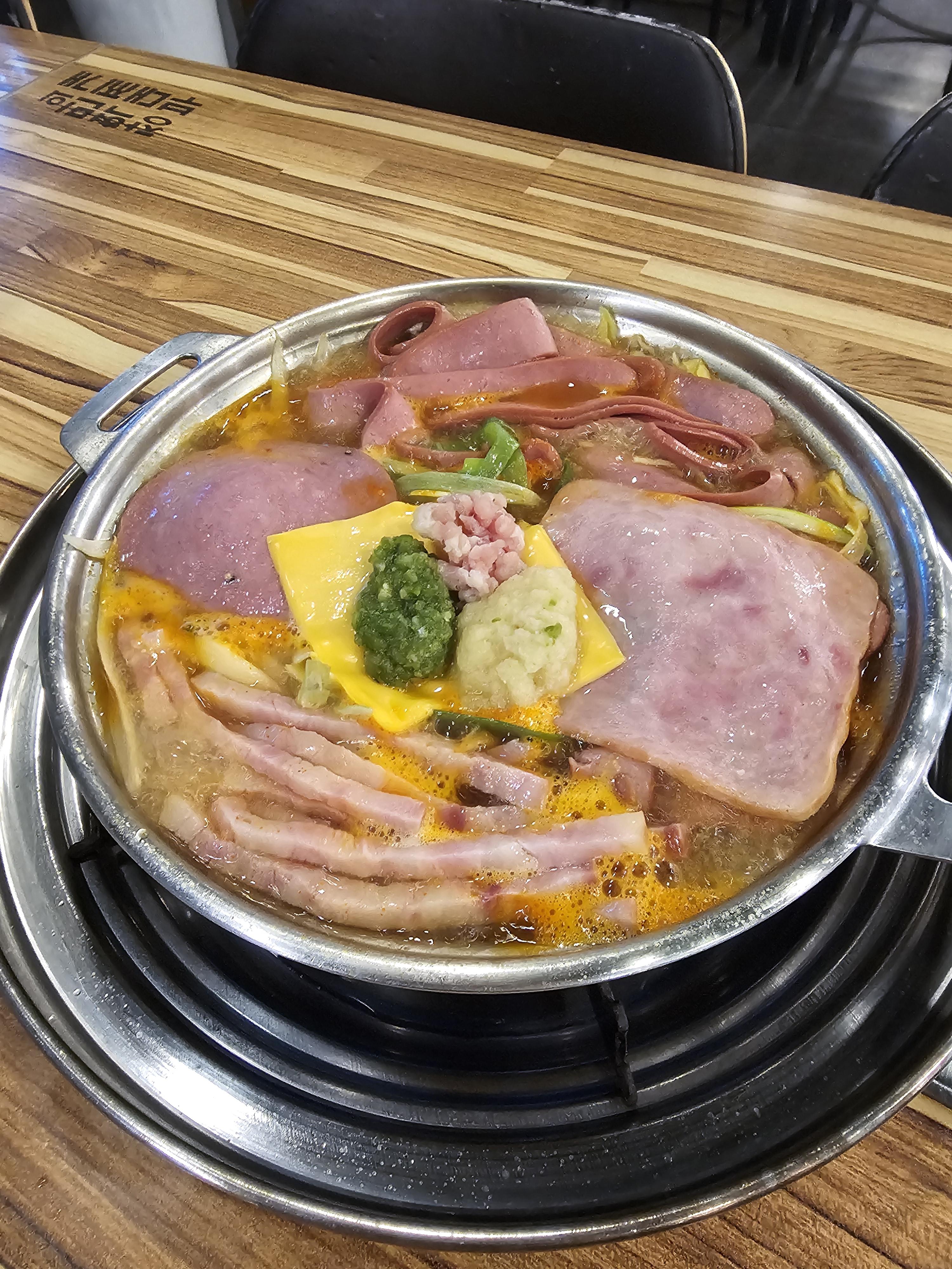 장혁민의 부대찌개 부대전골