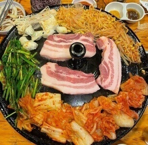 돼지고기-한근은-몇그램