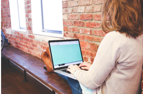 여러 개의 탭을 하나의 그룹으로 묶어 정리한 화면