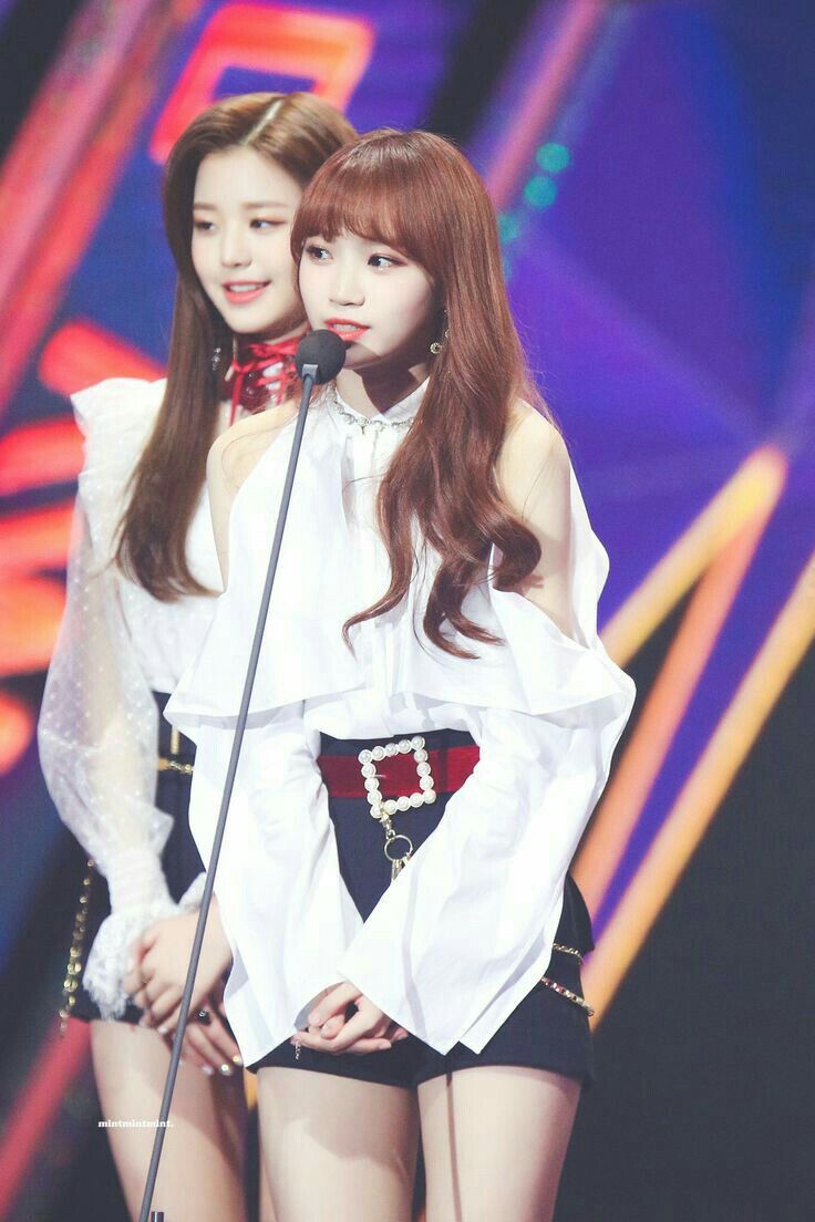 김채원 사진 모음 김채원 사진 모음