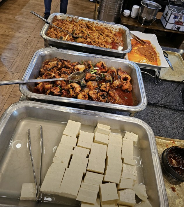 청주 한식뷔페 맛집 &#124; 2TV 생생정보 나온 참나무골 한식뷔페