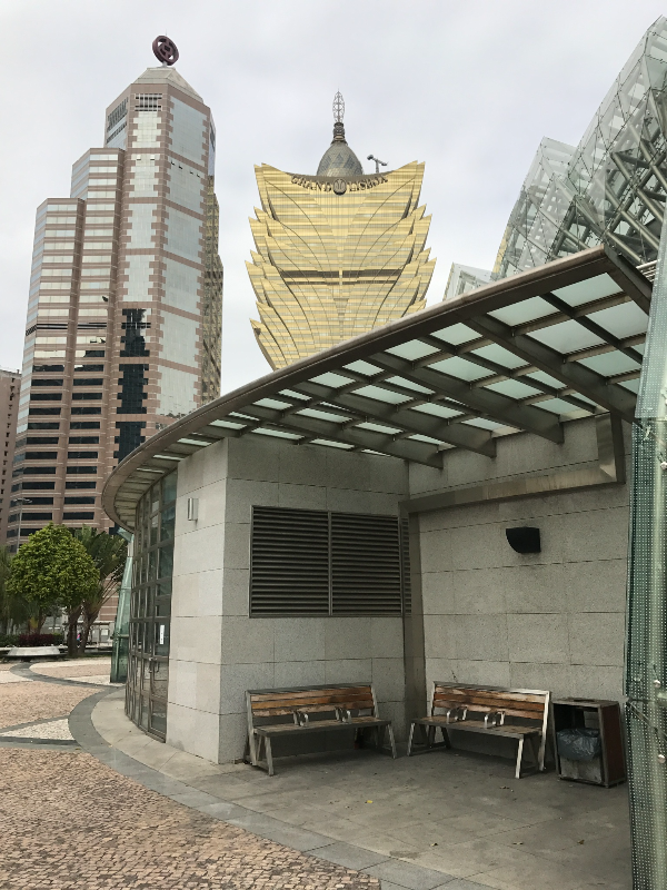 Ferreira do Amaral Plaza4