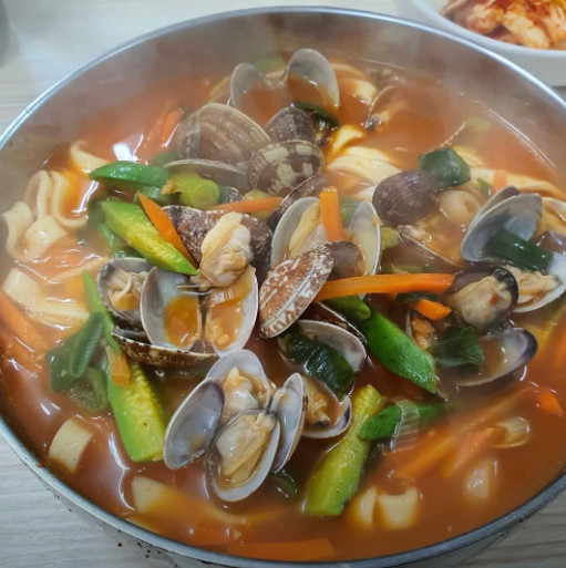 생방송투데이 맛의승부사 바지락 손만두 인천 맛집