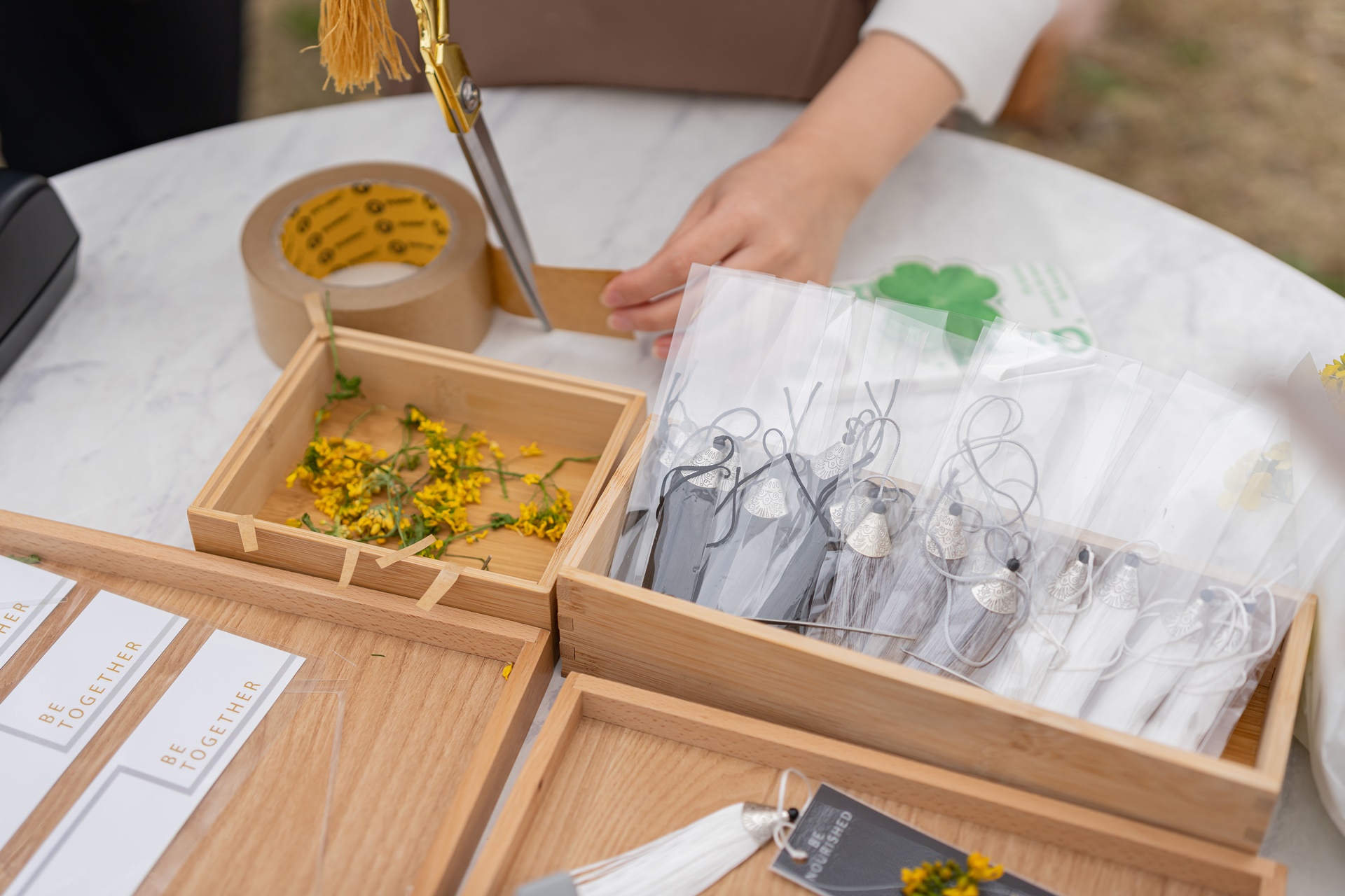 #JW가든 #JW메리어트제주 #댄싱두루미 #더플라잉호그 #아일랜드키친 #유채꽃 #제주사진 #제주여행 #제주유채꽃 #제주호텔