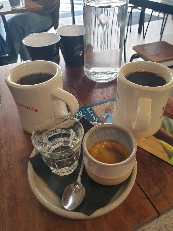 Reuben Hills(루벤 힐스), 시드니 Surry Hills 한복판 커피와 브런치 맛집_주문한 커피