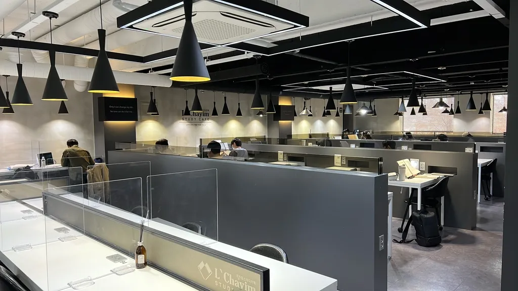 공부하기 좋은 카페 추천 완벽 학습 공간_6