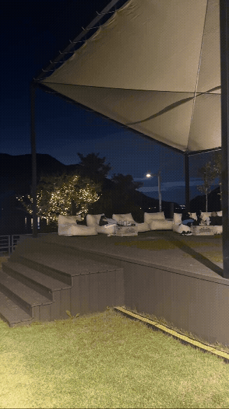 봉주르 팔당 잔디밭 야경 gif