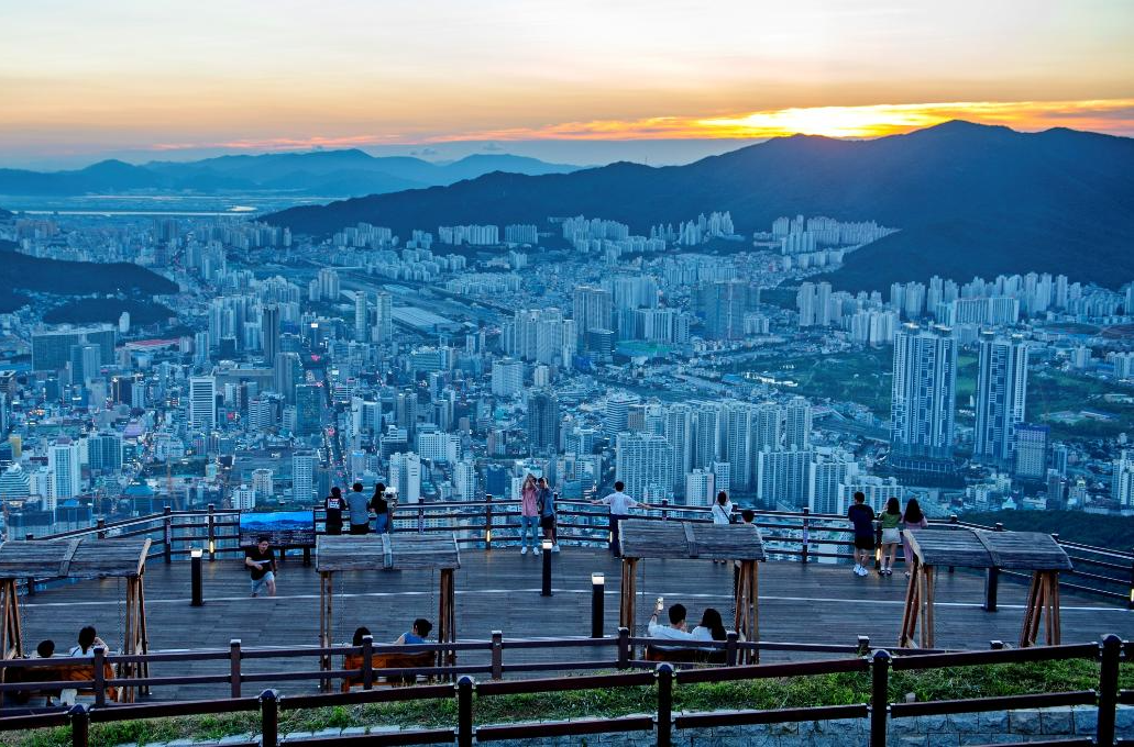 황령산 전망대1