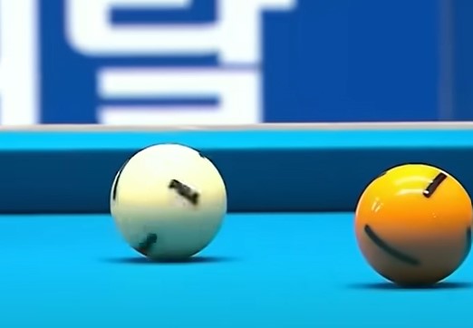 women-billiard