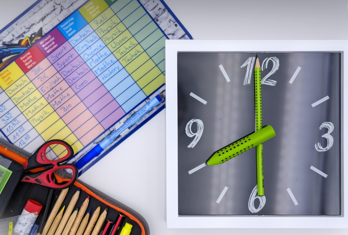 방학생활 계획표 시간 이미지