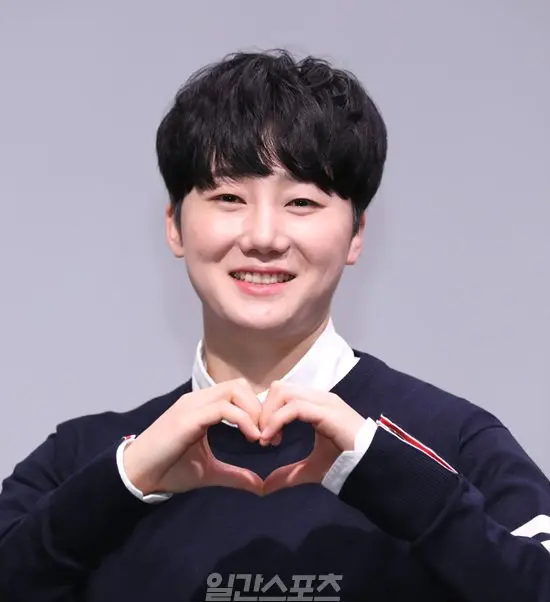 투수&middot;타자 모두 가능한 블랙퀸즈 에이스