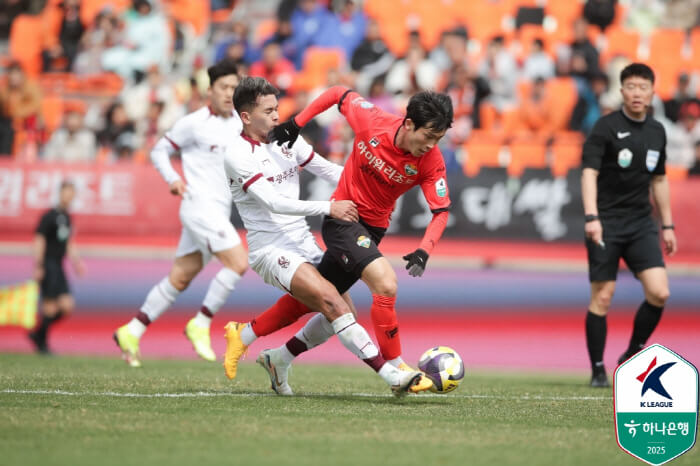 이정효 감독 복귀전, 광주FC는 웃지 못했다&hellip; 강원FC에 일격