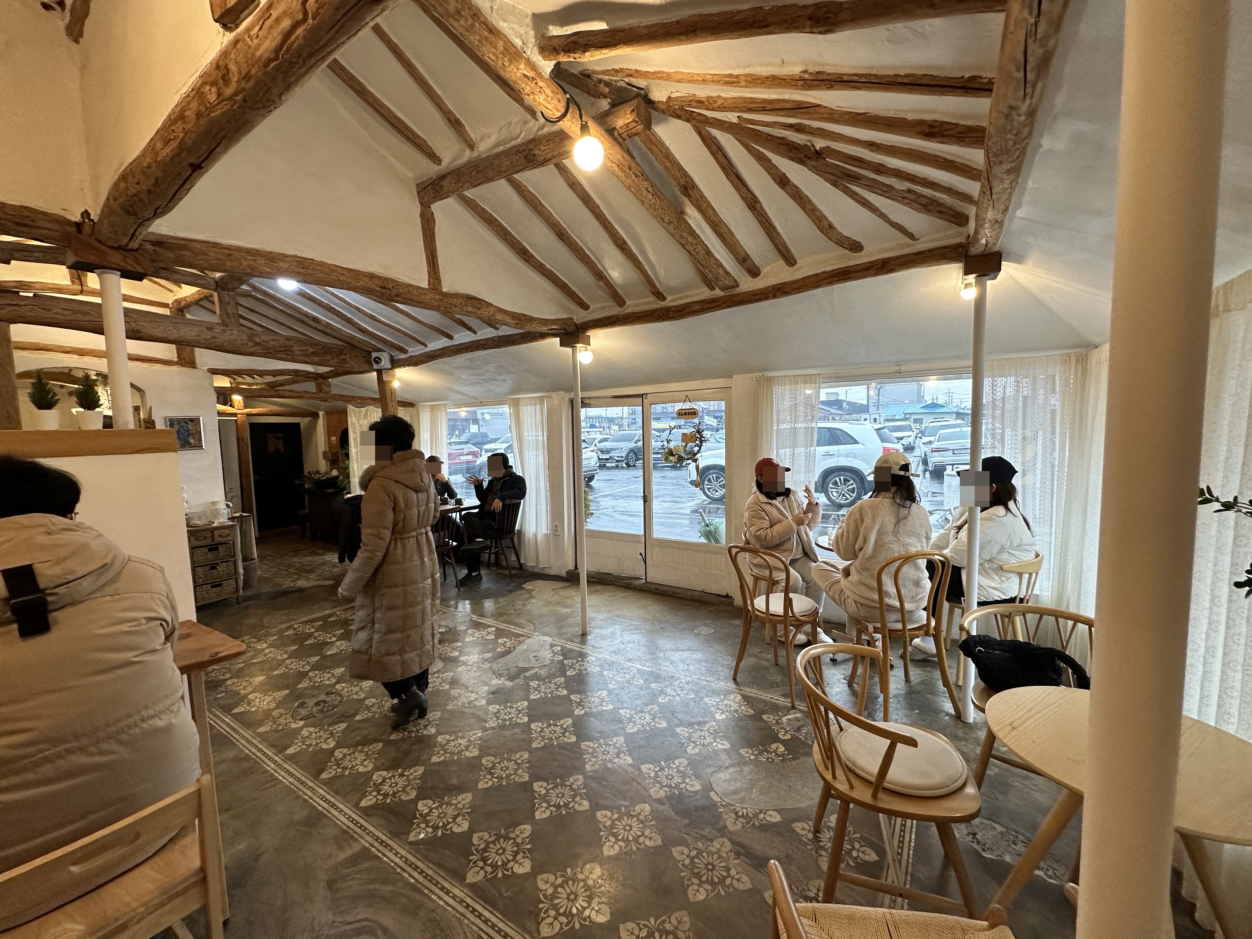 삽교-클래시커피-내부