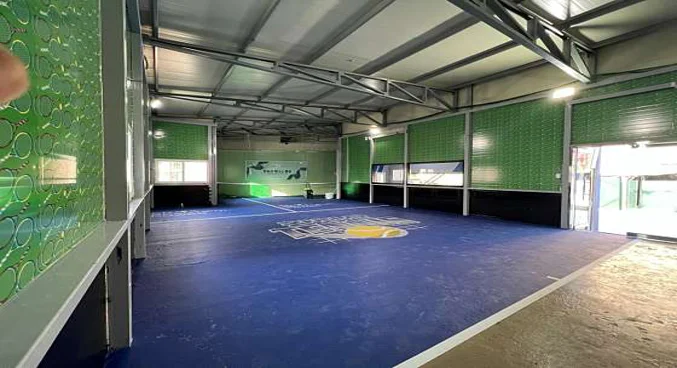 황령산 실내 테니스장