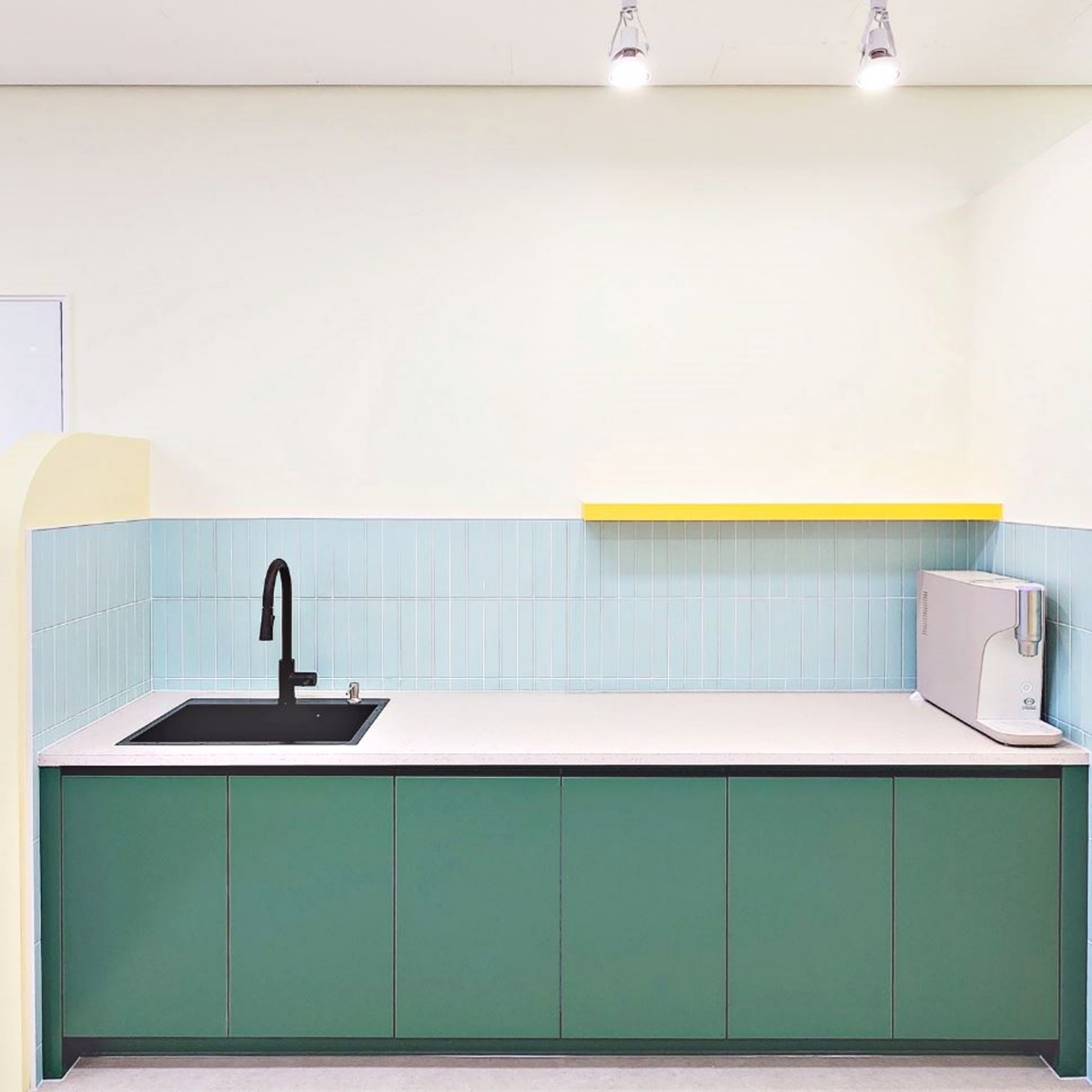 미술학원인테리어