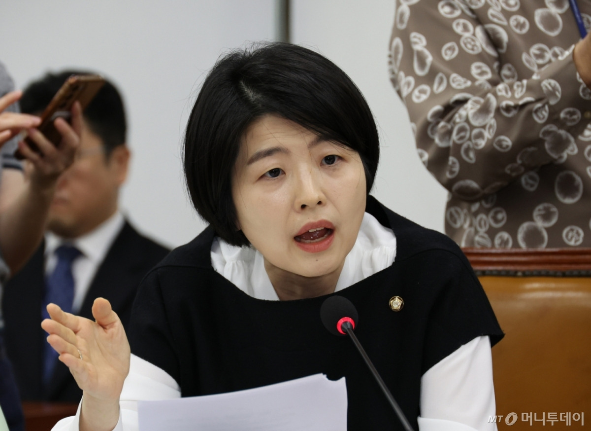 한지아 의원 의료 분야 활동 관련 사진