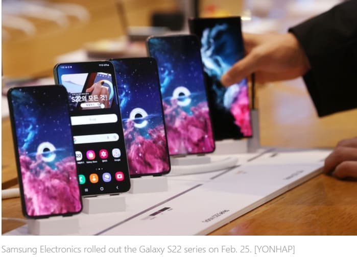 스마트폰 판매 부진...불경기로 중고폰 판매 급증하는 미국 Demand for second-hand smartphones hits all-time high amid soaring inflation