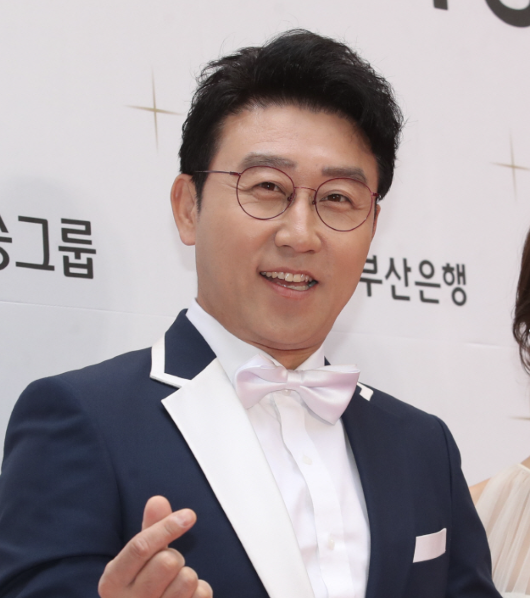 김현욱 손하트