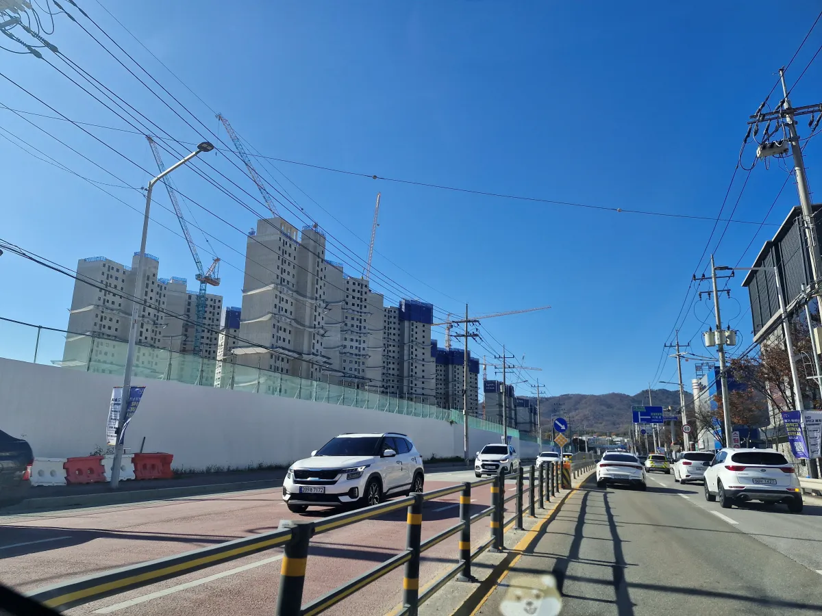 중리택지개발지구-아파트-공사중인-모습