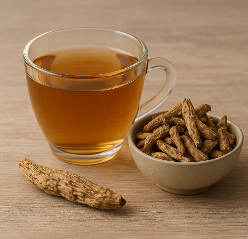 유리잔에 담긴 둥글레차